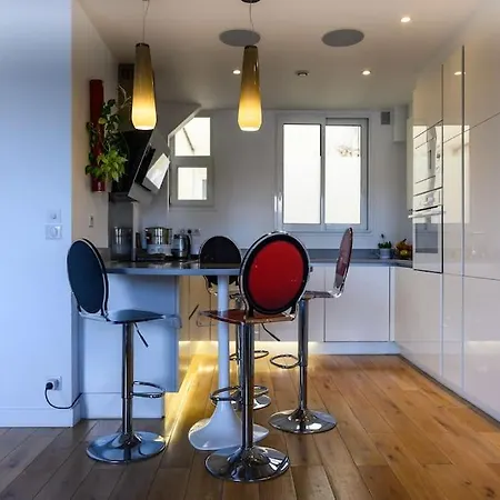 Apartment Amazing Flat Near Parc Monceau Paris